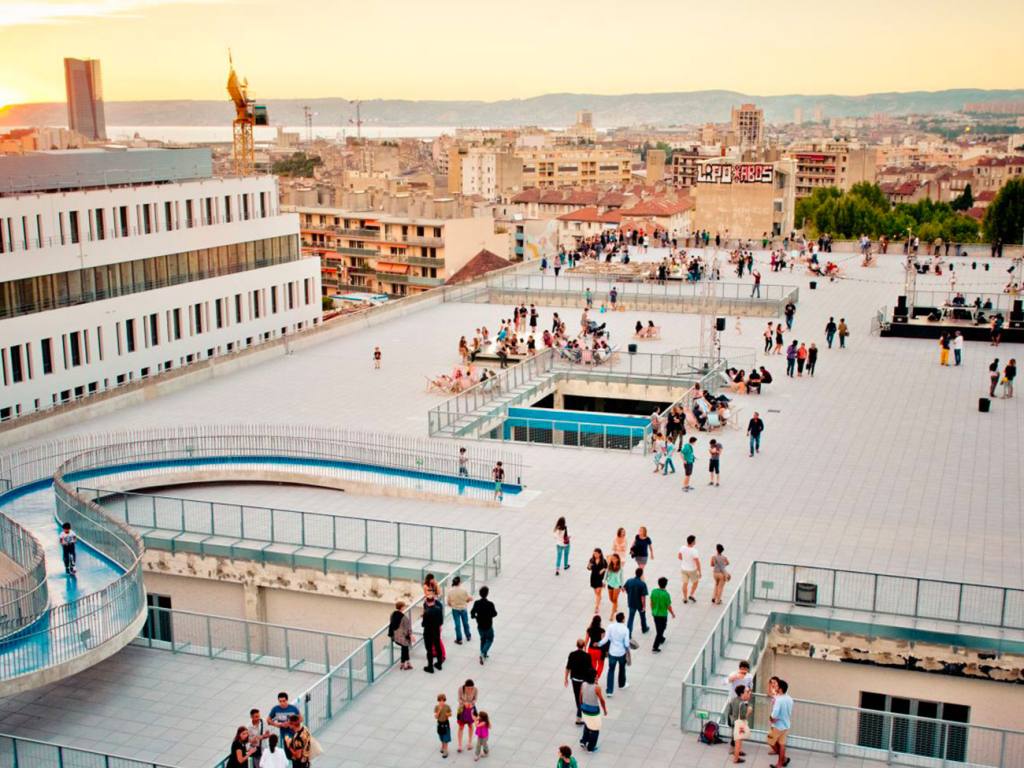 plus belle la vie rencontre luna et guillaume