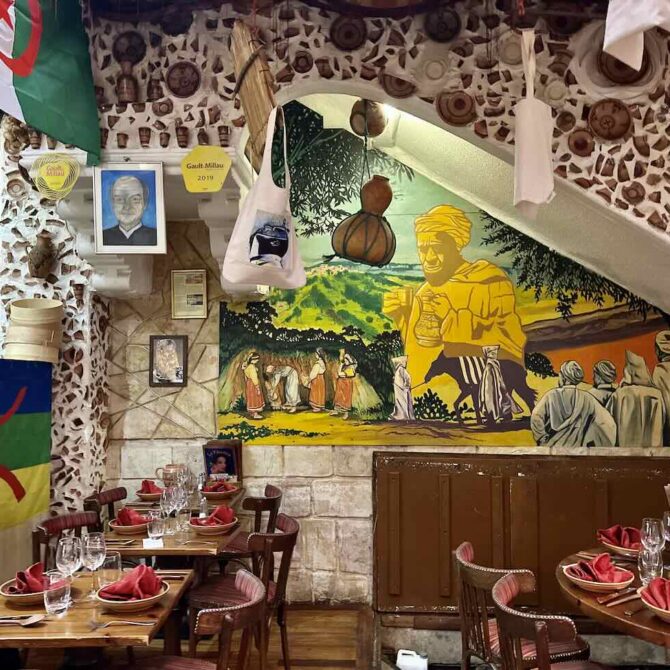 Le Femina est un restaurant de couscous Kabyle situé dans le quartier de Noailles à Marseille. Avec de la semoule de blé ou d'orge, le couscous y est préparé dans les règles de l'art par la famille Kachetel de génération en génération depuis plus d'un siècle (fresque)
