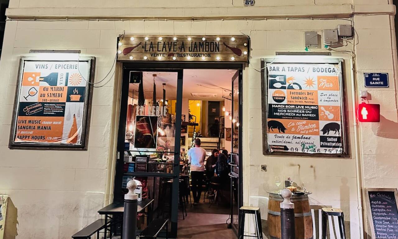 La Cave à Jambon : bar à tapas à Marseille (devanture))