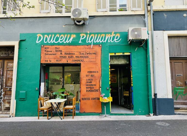Douceur Piquante : restaurant comorien à Marseille (devanture)