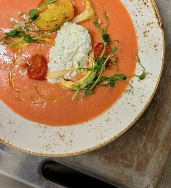Lacaille : Restaurant bistronomique à Marseille (soupe froide)