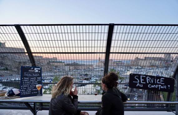 Le Poulpe Saint Victor bar à tapas à Marseille panorama