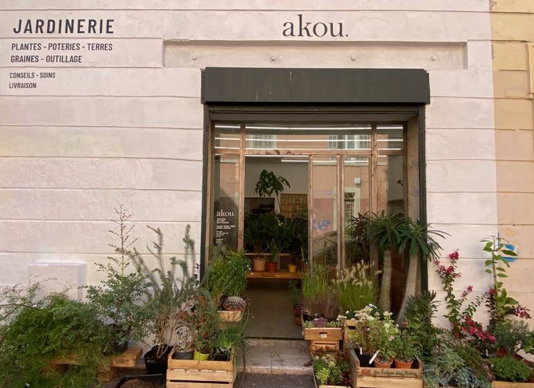 Akou, Jardinerie (Plantes, graines, terres, pots, outillage) à Marseille (devanture)