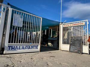 Thalassanté, incubator for children's projects in l'Estaque (entrance)