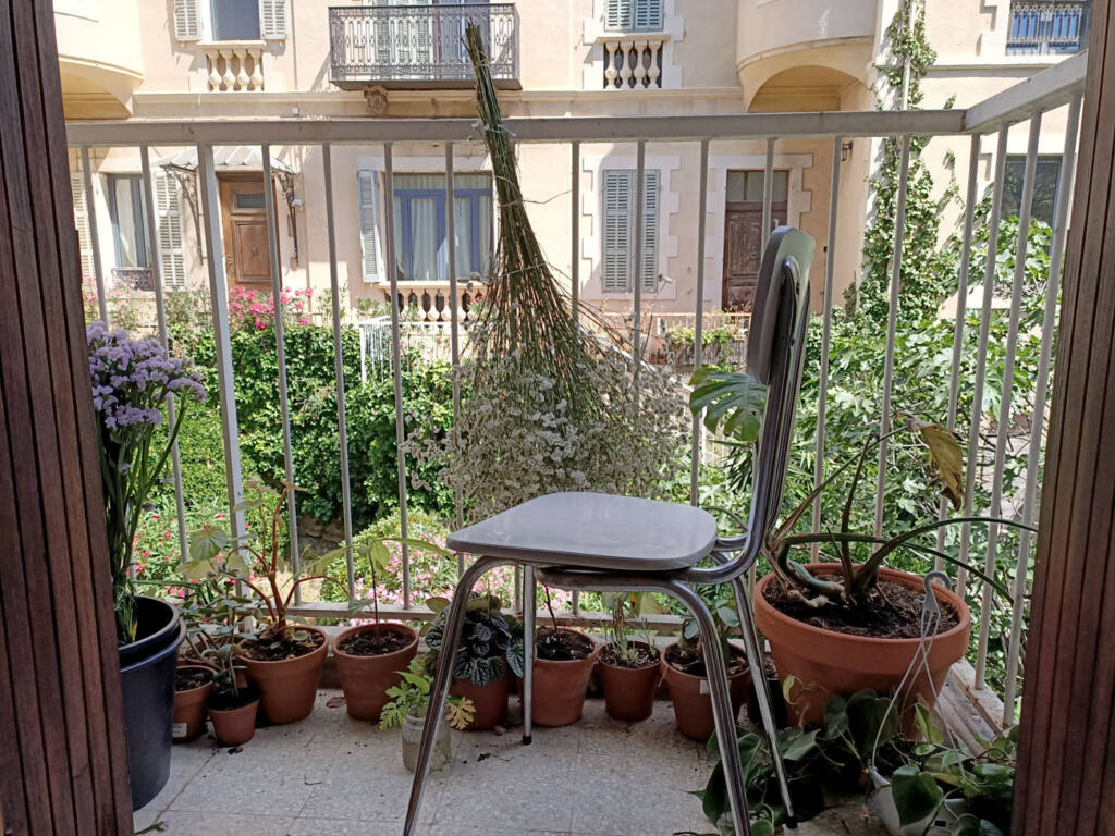 Lila Noir, fleuriste à Marseille : balcon de Maïlys