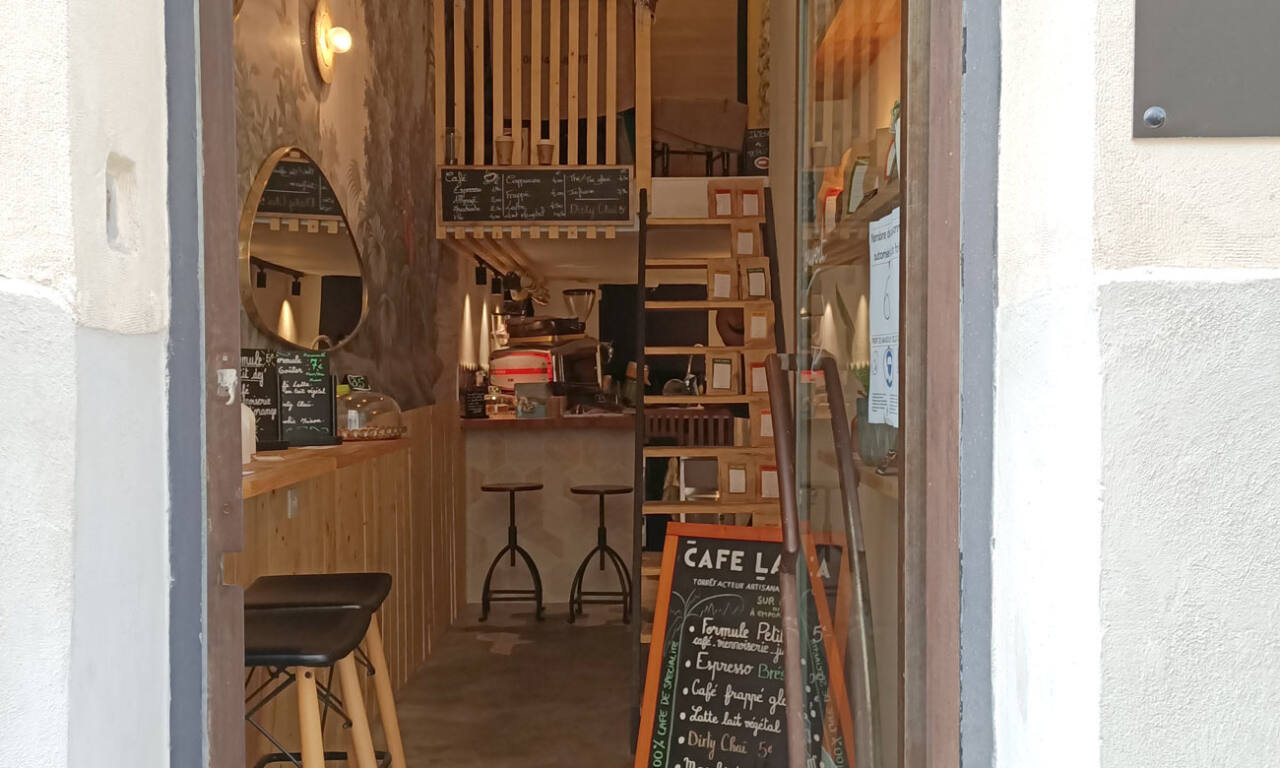 Café Lauca et La Boutchica, coffre shop et torréfaction artisanale à Marseille : intérieur