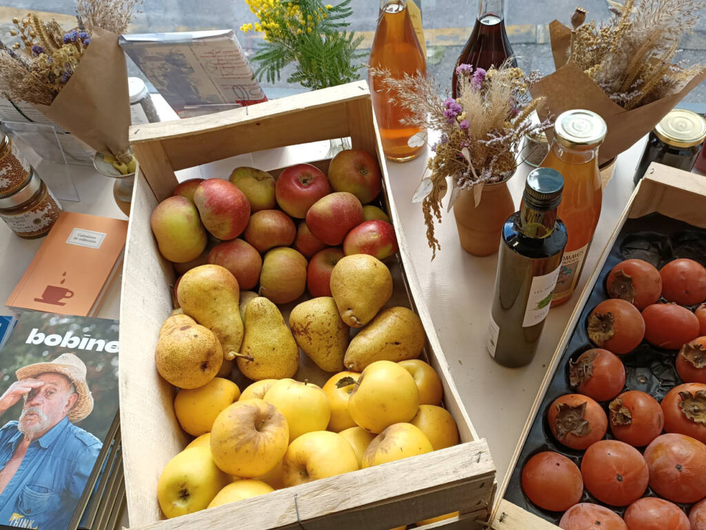 Provisions, épicerie à Marseille : légumes et fruits