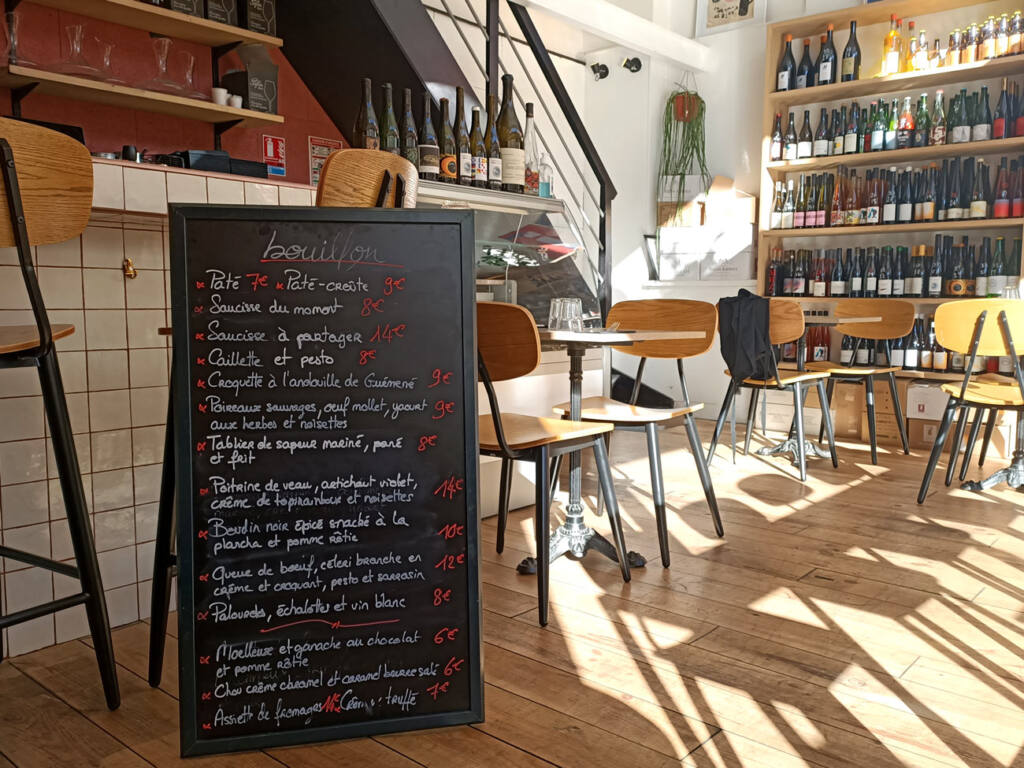 Bouillon, modern bistrot in Marseille, city guide love spots (evening menu)