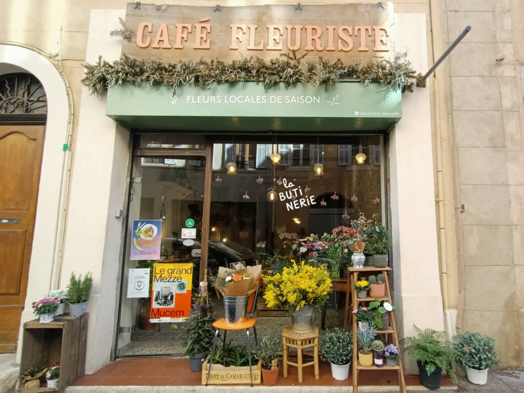 La Butinerie : café fleuriste à Marseille : devanture