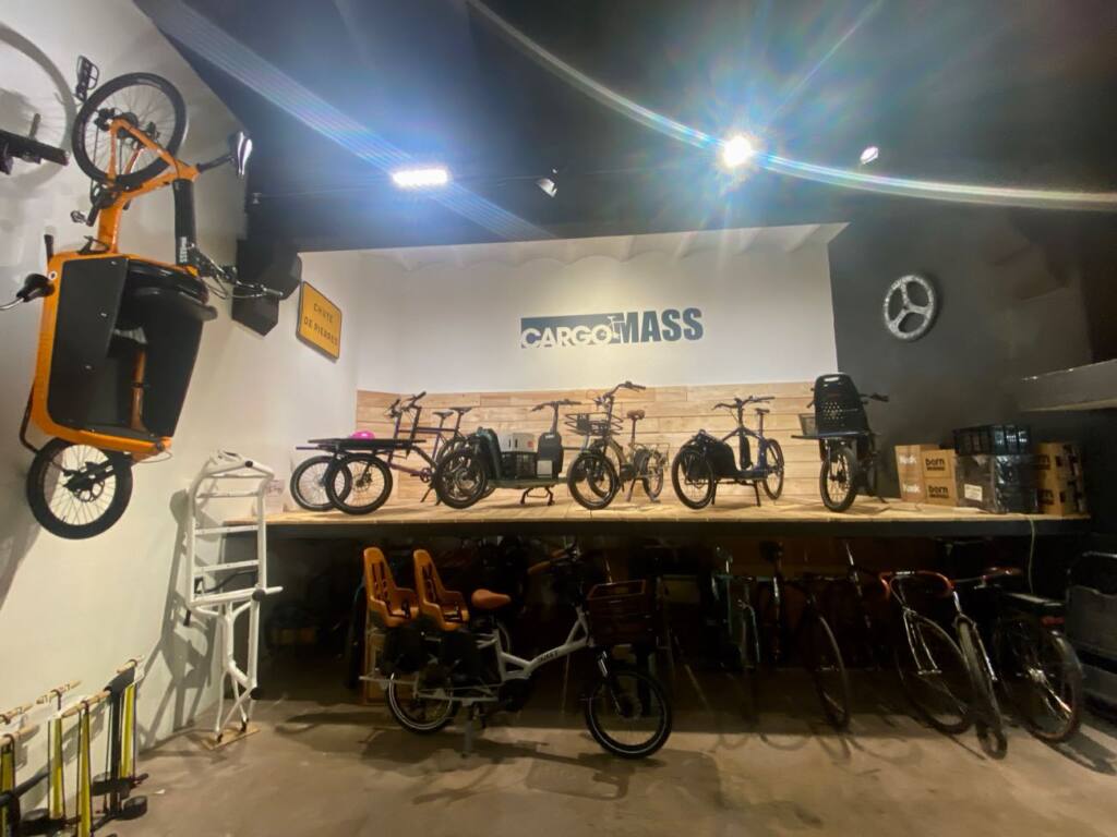 Cargo Mass, cargo bike specialist, city guide love spots Marseille (showroom)