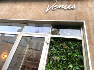 Vénus Vauban, cafe restaurant in Vauban, city guide love spots, Marseille (frontage)