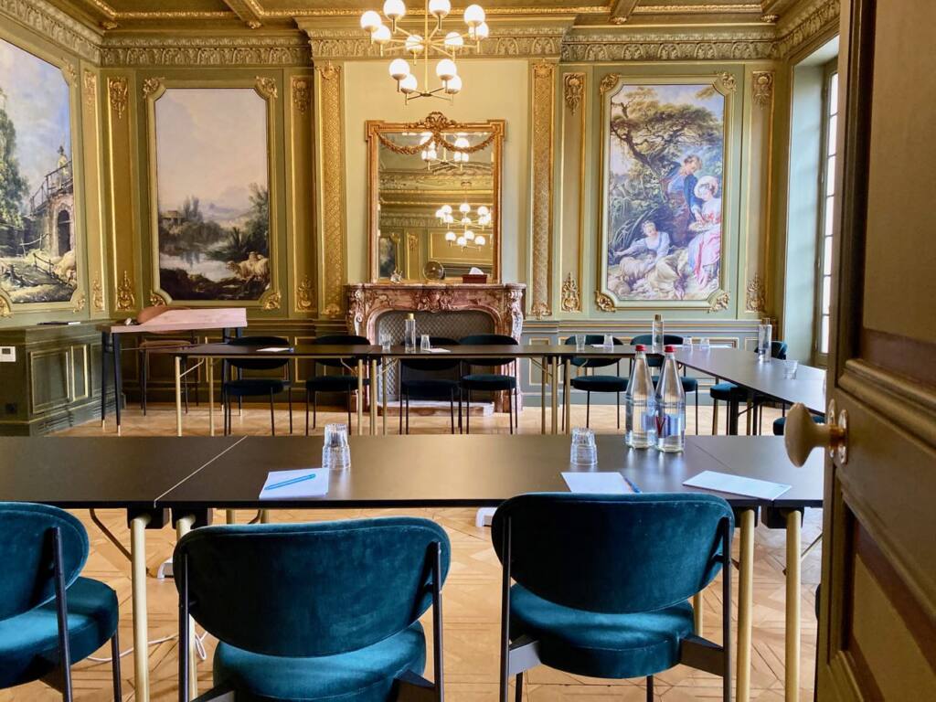 Chateauform' : Lieu de séminaires et d'événements d'entreprise à Marseille dans un ancien Hôtel particulier du boulevard Longchamp (salle réunion)