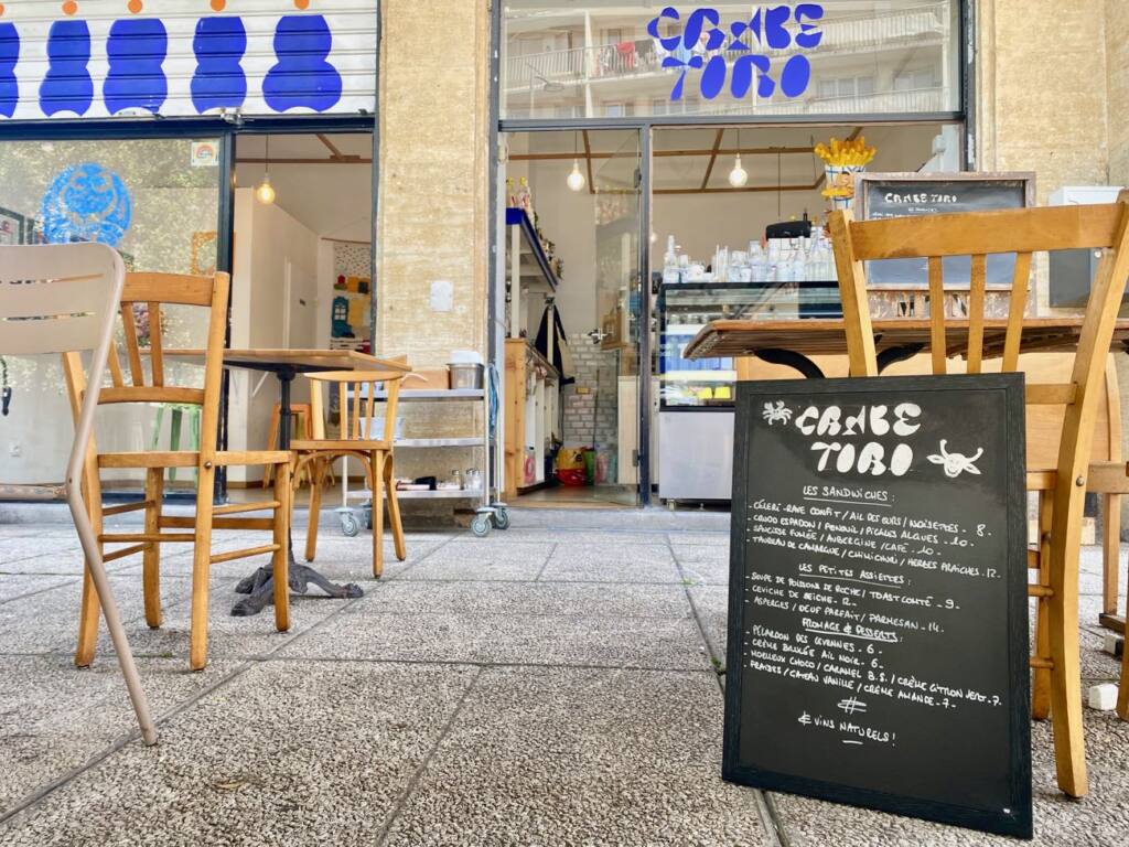 Crabe Toro : gourmet sandwiches in Marseille, city guide love spots (terrace)