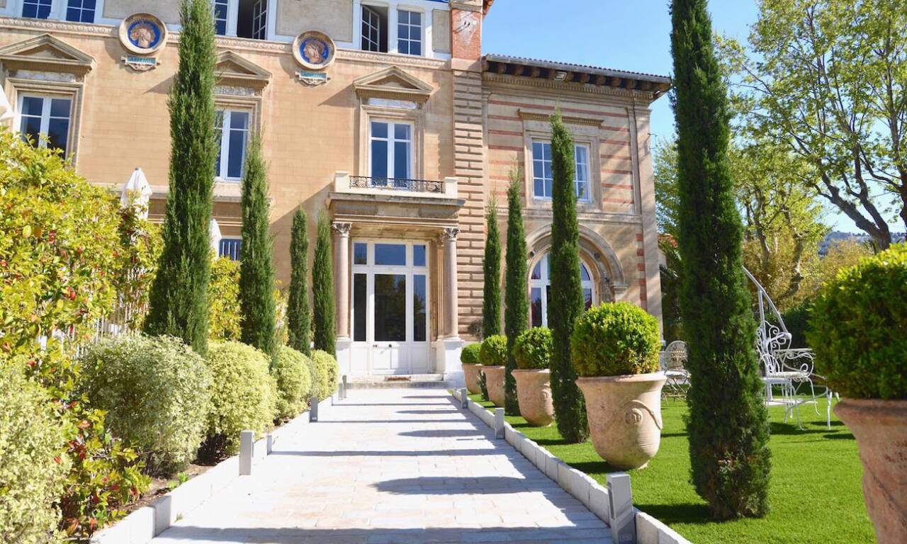 Le Château Beaupin est un hôtel situé à Marseilleveyre à Marseille (façade)