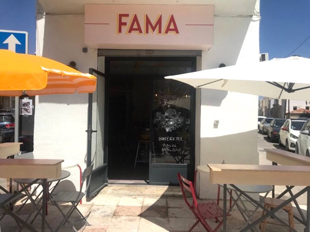 Fama superette est une epicerie situee a Samatan, a Marseille (devanture)