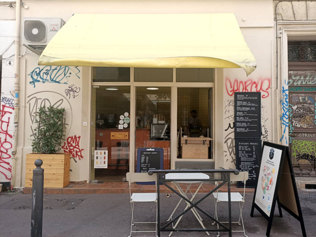 Café Brioche : sandwich shop in Marseille (frontage)