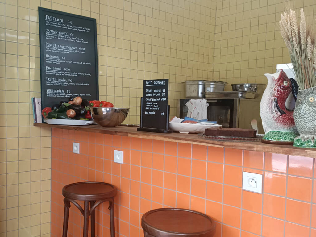 Café Brioche : sandwicherie à Marseille (comptoir)