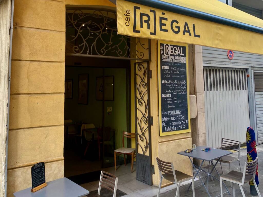 Café Café Régal : cantine de cuisine locale et solidaire à Marseille (devanture)