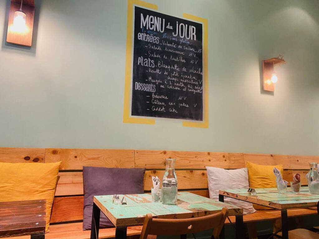 Café Café Régal, Socially conscious cantine with local and seasonal products in Marseille (interior)