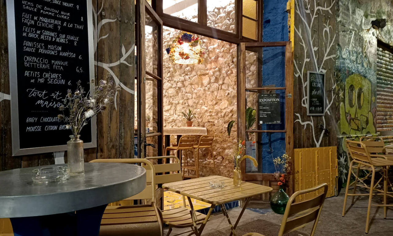 L'Ecurie : bar à tapas à Marseille (terrasse)