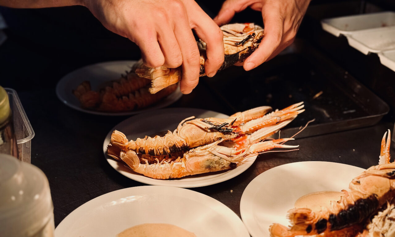 La poissonnerie Kennedy est un restaurant de poissons et fruits  de mer située dans le quartier de Malmousque à Marseille.