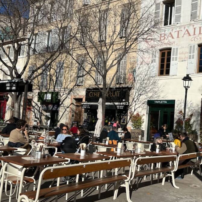 Tripletta : restaurant italien et pizzeria Place Notre Dame du mont à Marseille (Terrasse)