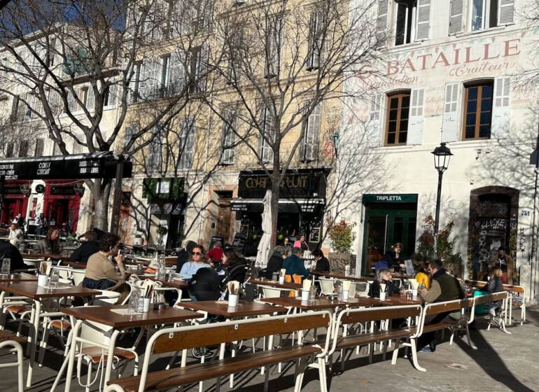 Tripletta : restaurant italien et pizzeria Place Notre Dame du mont à Marseille (Terrasse)