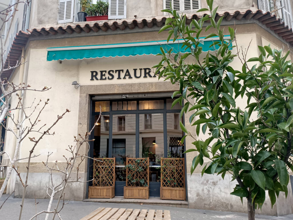 BàM, Bar à Manger, creative restaurant in Marseille (exterior)