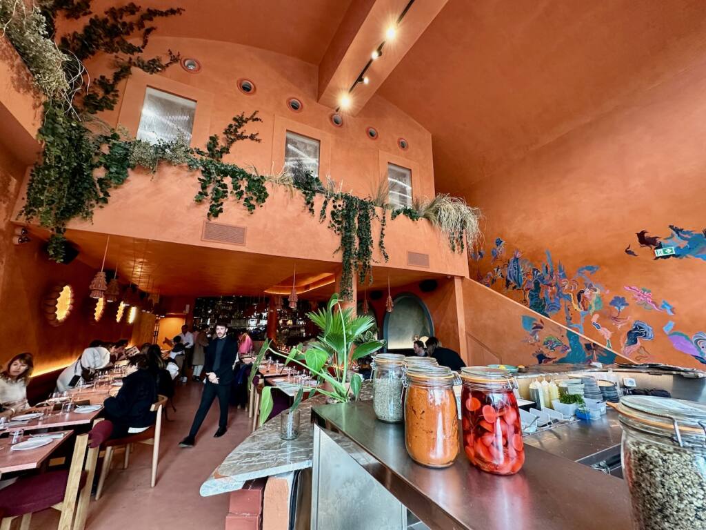 Forest : restaurant de cuisine méditerranéenne à Marseille (salle intérieur)