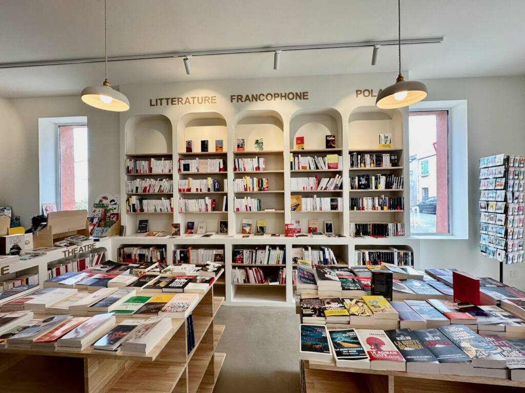 Mima, independent bookstore in Marseille, city guide lovespots (interior)