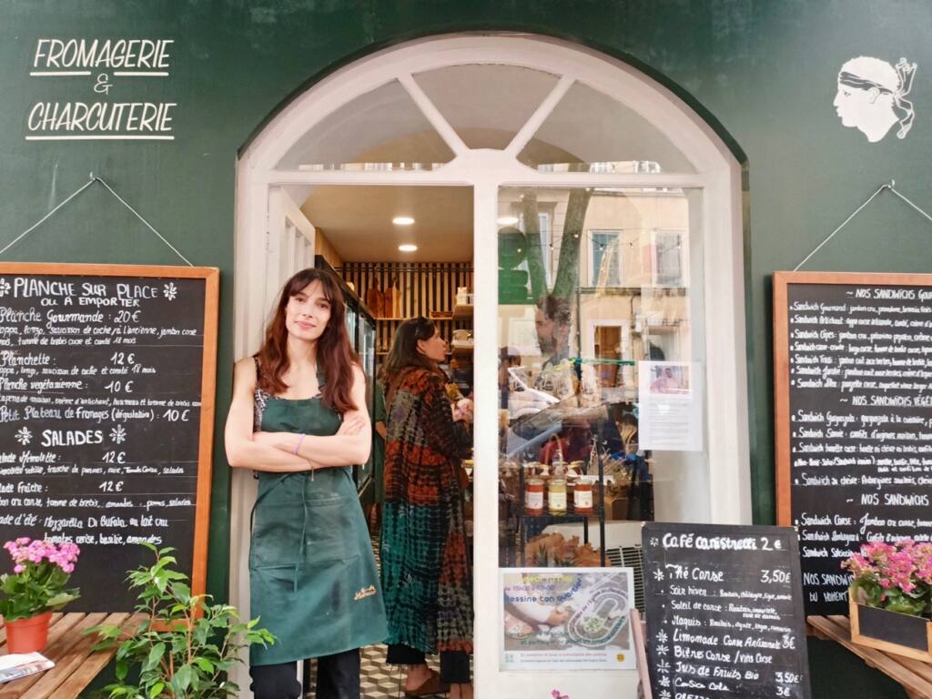 Chez Petit Jean – Delicatessen in Marseille – City Guide Love Spots (Kiana)