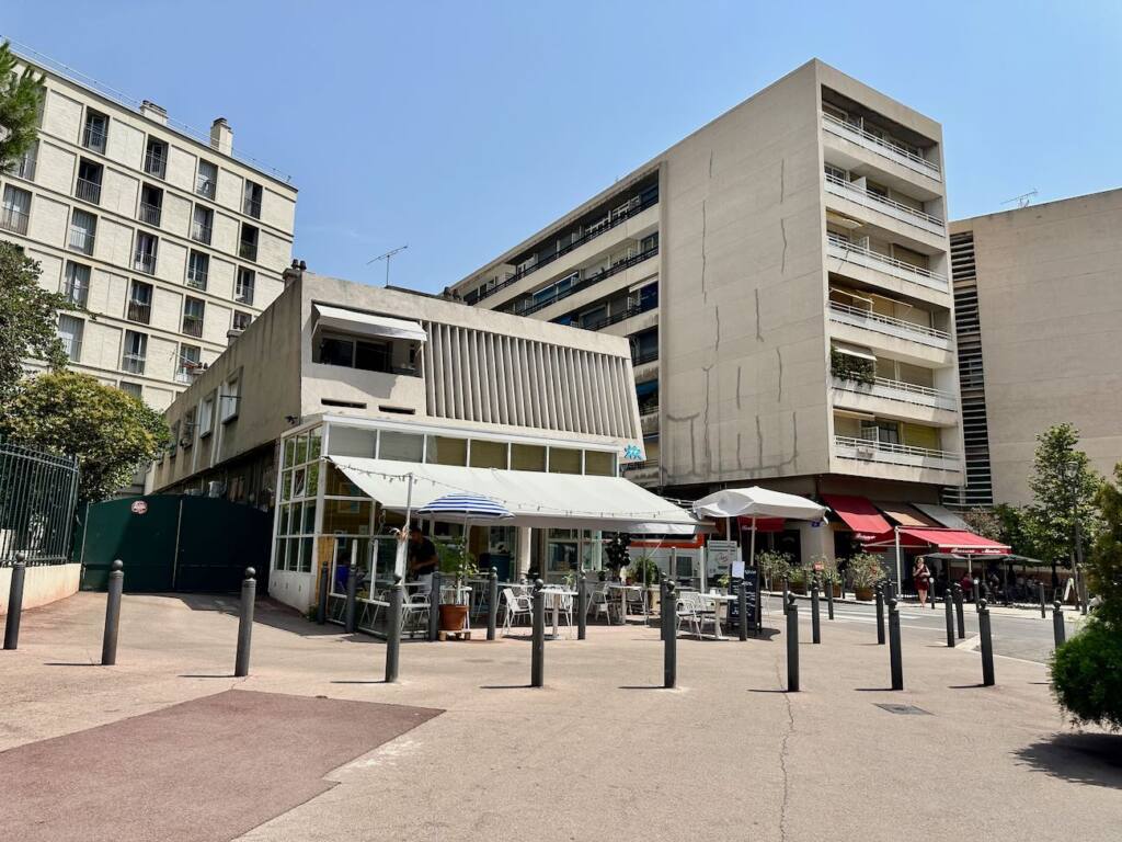 Le Plongeon - Bistronomic restaurant in Marseille - City Guide Love Spots (architecture)