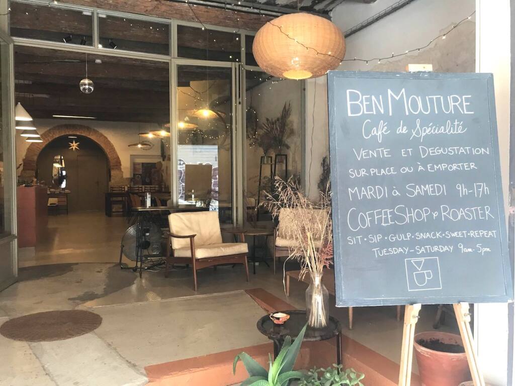 Ben Mouture – Coffee shop in Marseille – City Guide Love spots (entrance)