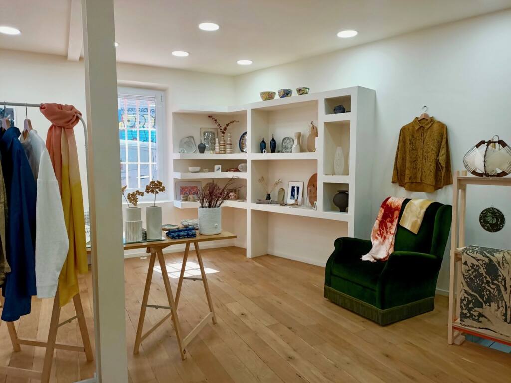 Essence – Boutique for creators in Marseille – City Guide Love Spots (interior)