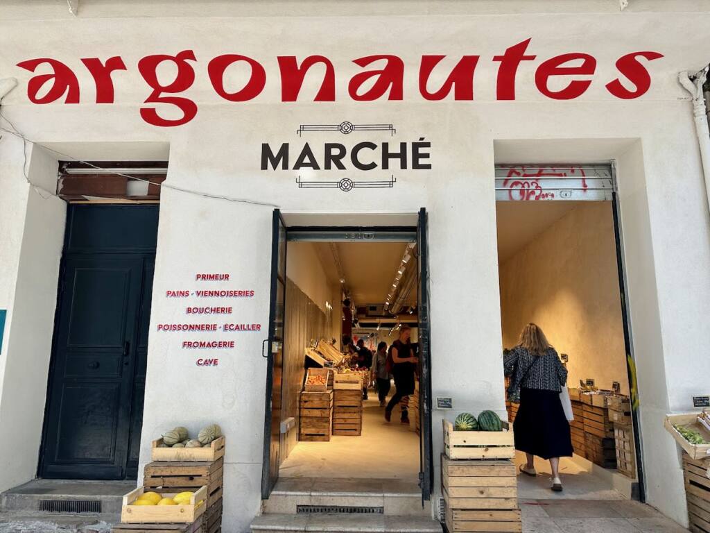 Marché des Argonautes : Halles alimentaires sur le Boulevard Longchamp à Marseille (entrée)