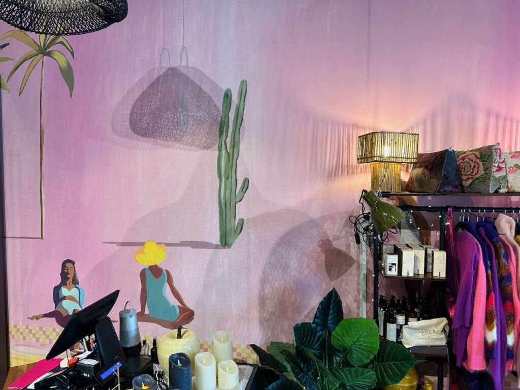Anata Bazar - Concept store for fashion, decoration and well-being.in Marseille - City Guide Love spots (interior)