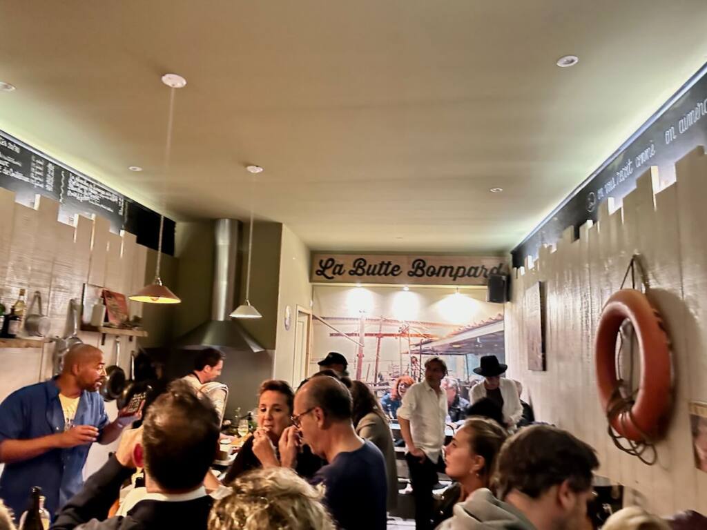 La Butte Bompard : bar de quartier à Marseille (intérieur)