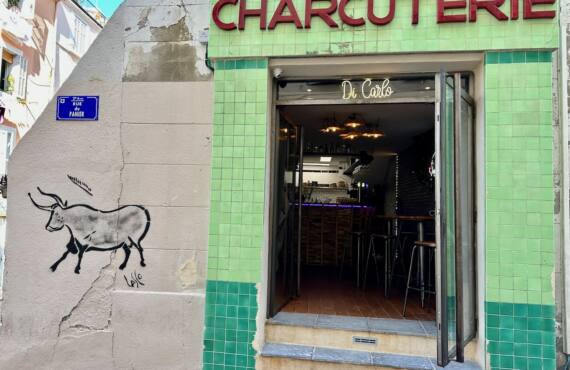 Di Carlo : Bar à tapas dans le quartier du Panier à Marseille (devanture)