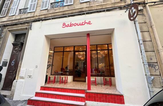 Babouche est un restaurant marocain situé rue Sainte à Marseille (devanture)