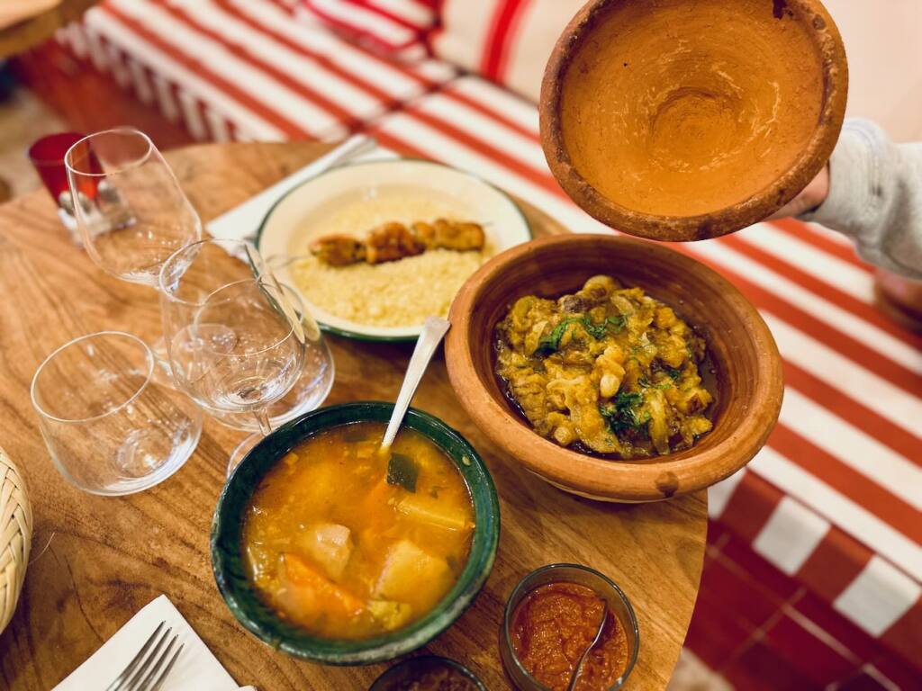 Babouche est un restaurant marocain situé rue Sainte à Marseille (couscous)