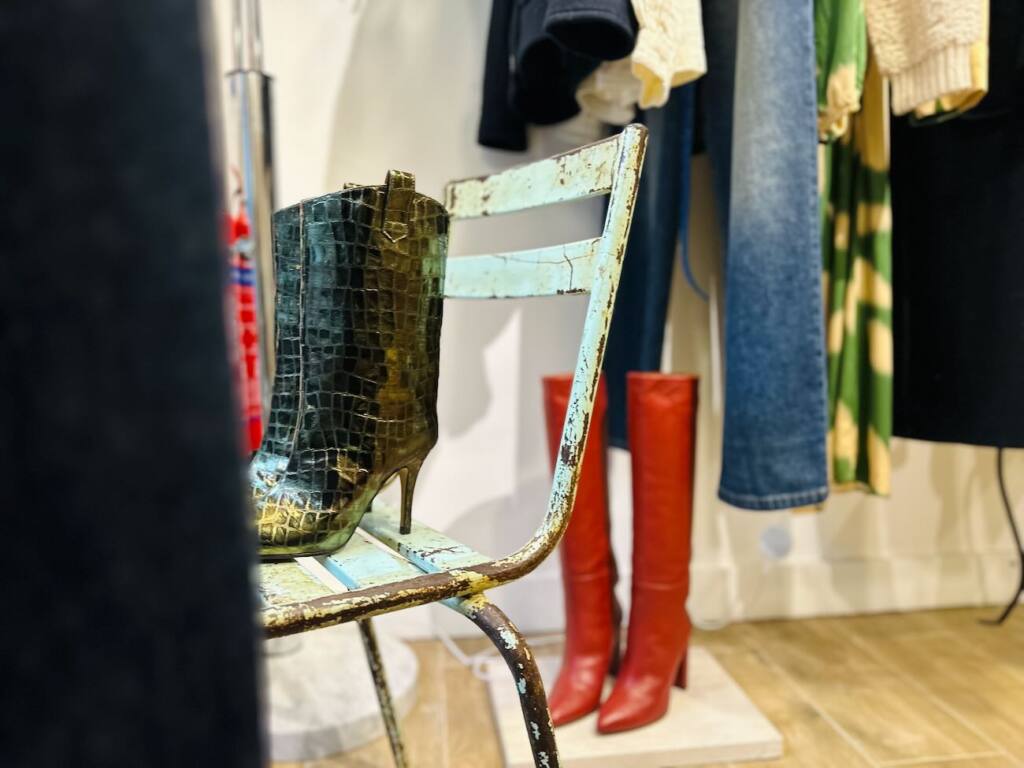 Crush - Concept store with fashion, art and decoration in Marseille - City Guide Love Spots (boots)