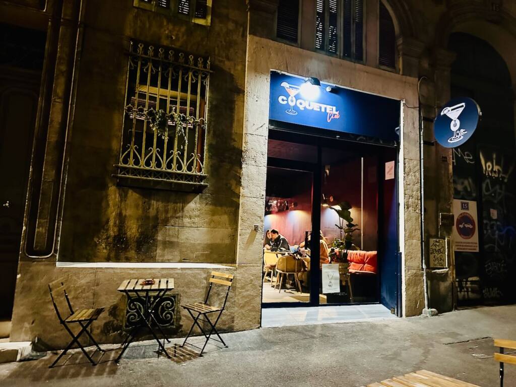 Coquetel Club - Cocktail bar in Marseille - City Guide Love Spots (terrasse)