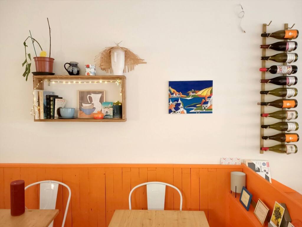 Poï – Canteen in Marseille – City Guide Love Spots (deco)
