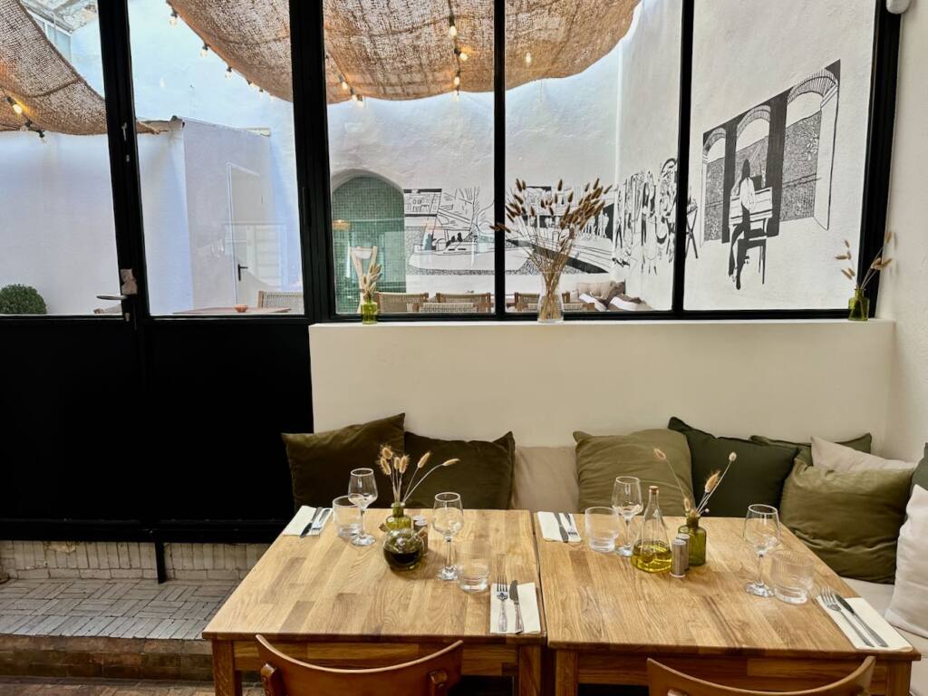 Carmen : restaurant méditerranéen à Marseille (patio)