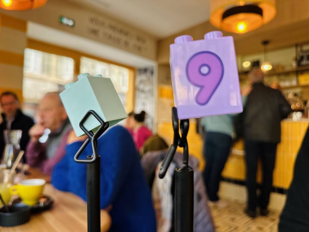 Café Joyeux : Café et restaurant solidaire à Marseille (commande)