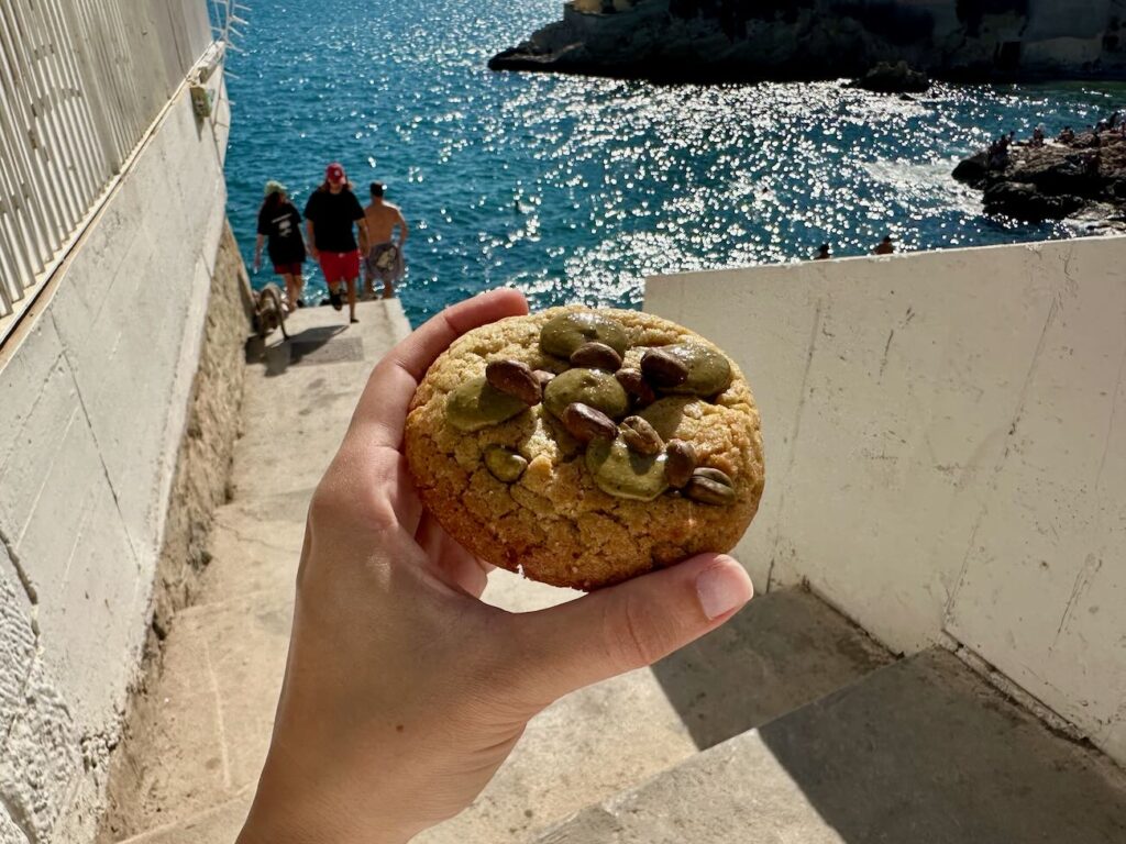 Bain Bain est une sandwicherie ambulante imaginé par le Petit Nice pour les baigneurs de l’Anse de Maldormé (cookie close up)