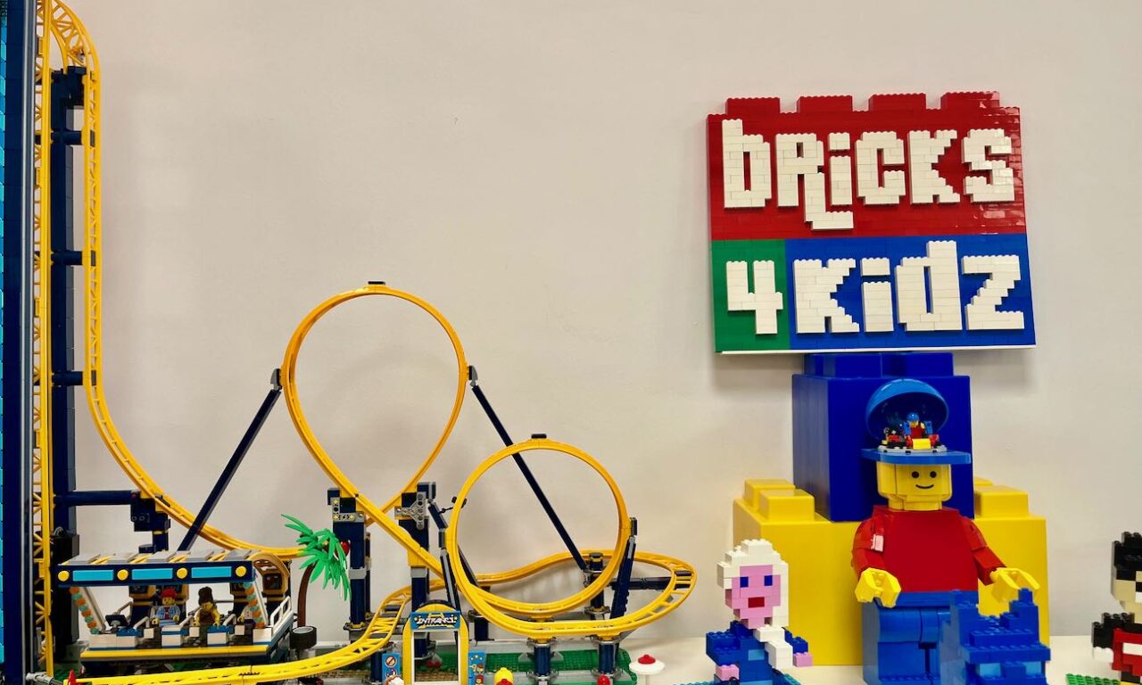 Bricks 4 Kidz à Marseille est un centre de créativité Lego proposant des ateliers éducatifs, des fêtes d'anniversaire et des team buildings. (constructions)