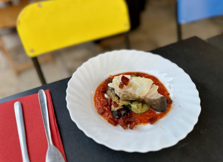 Jojo est un restaurant bistronomique qui propose également des petits-déjeuners dans le quartier du Panier à Marseille (poisson)