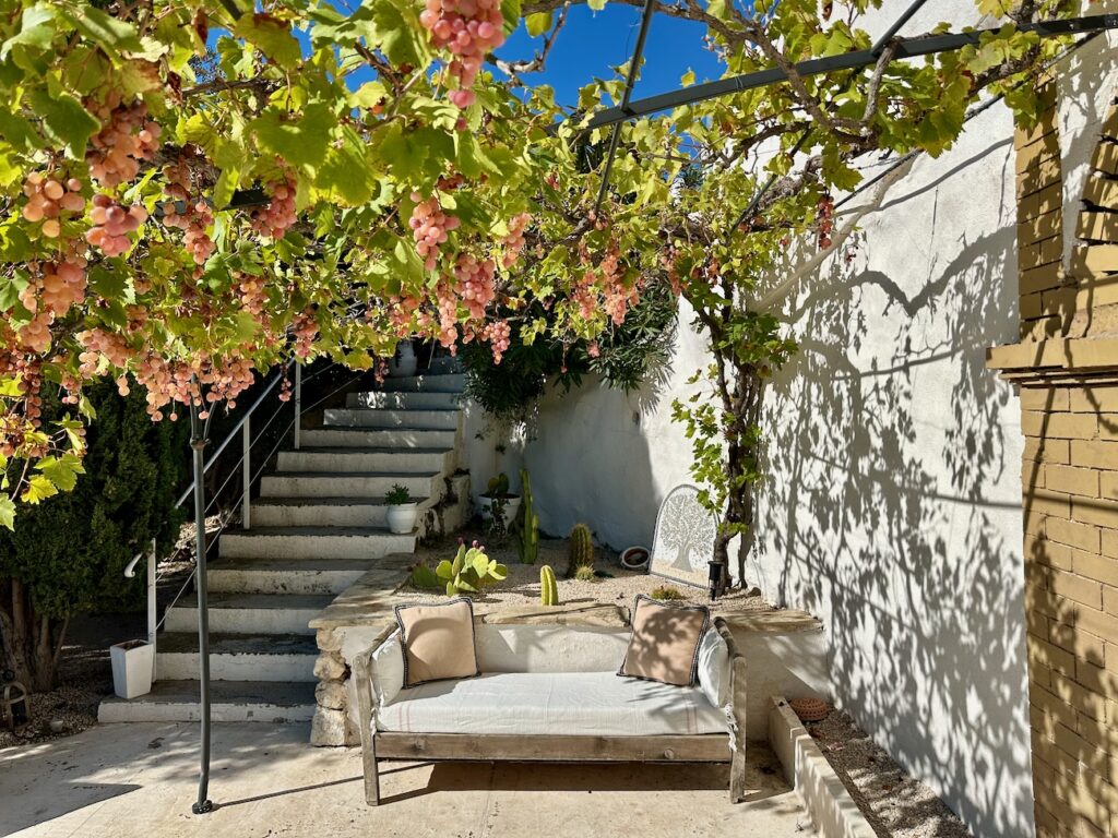 La Casa Youm est maison d'hôtes située sur les hauteurs de l'Estaque à Marseille (treille)