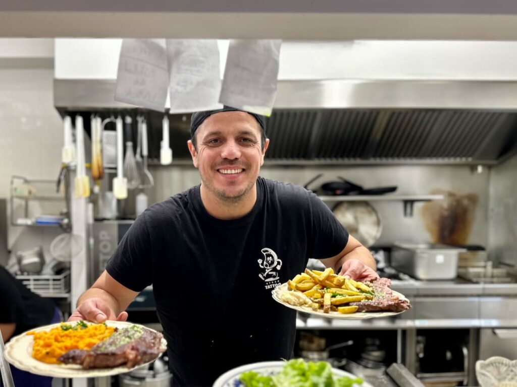 Le Pronostic Bar est un bistrot situé dans le quartier de la Capelette à Marseille. Il propose des plats brasseries faits maison et parfaitement réalisés.